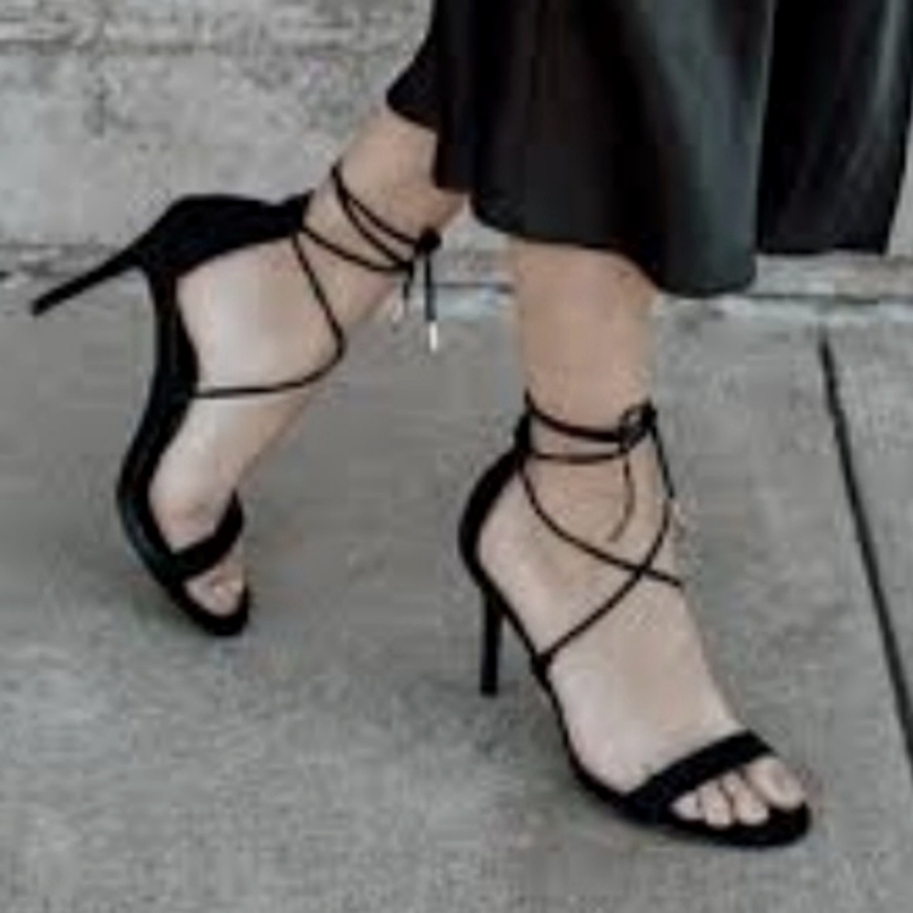 Banana Republic black ankle wrap Bar, women's sandals, size 7.5